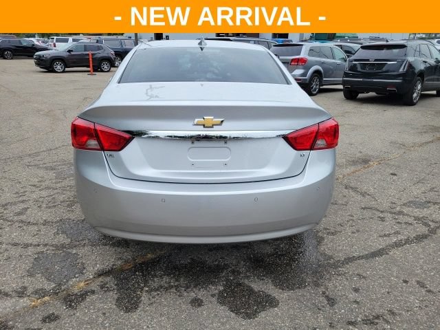 Used 2017 Chevrolet Impala LT w/ Convenience Package FWD image 4
