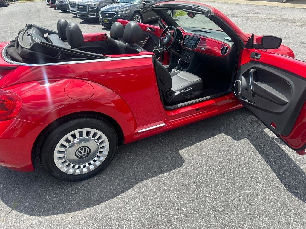 Used 2014 Volkswagen Beetle 1.8T FWD image 22