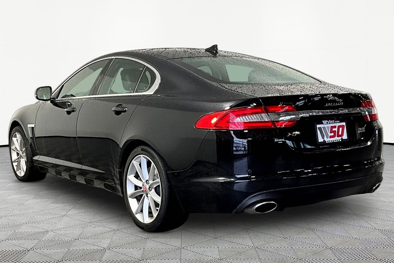 Used 2015 Jaguar XF Portfolio AWD/4WD image 4