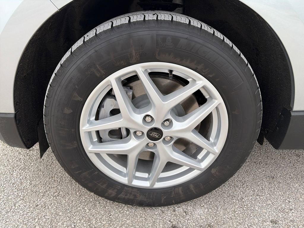 Used 2024 Ford Edge SEL w/ Convenience Package image 10