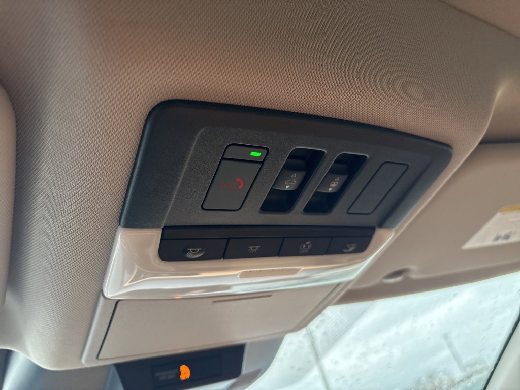 Used 2023 Nissan Rogue Platinum w/ Platinum Premium Package image 23