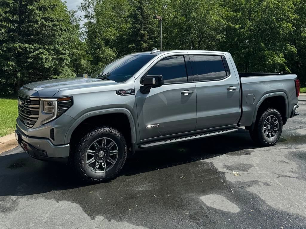 Used 2024 GMC Sierra 1500 AT4 w/ Technology Package image 1