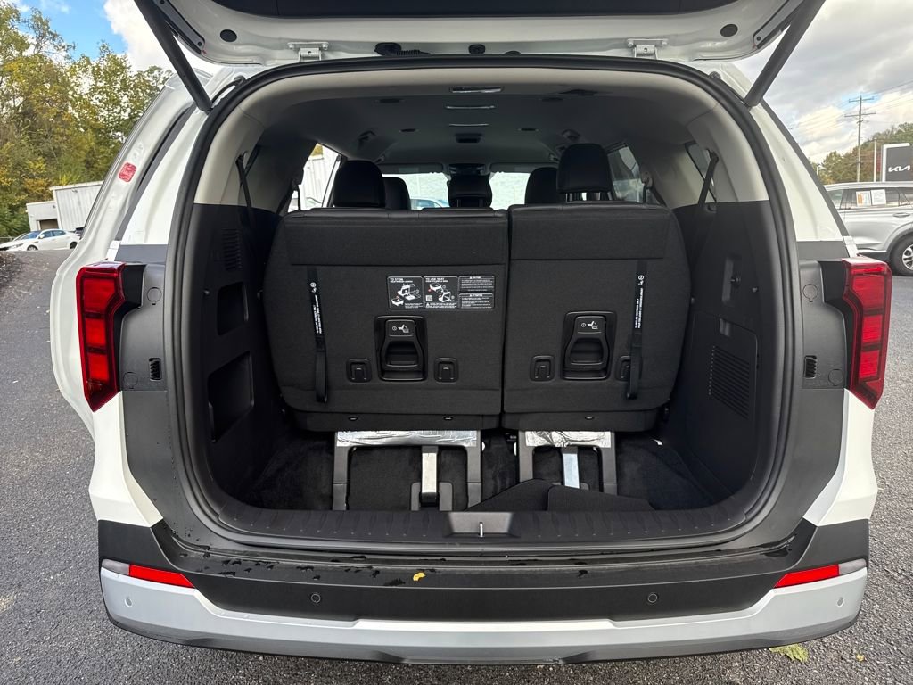 New 2026 Kia Carnival EX image 21