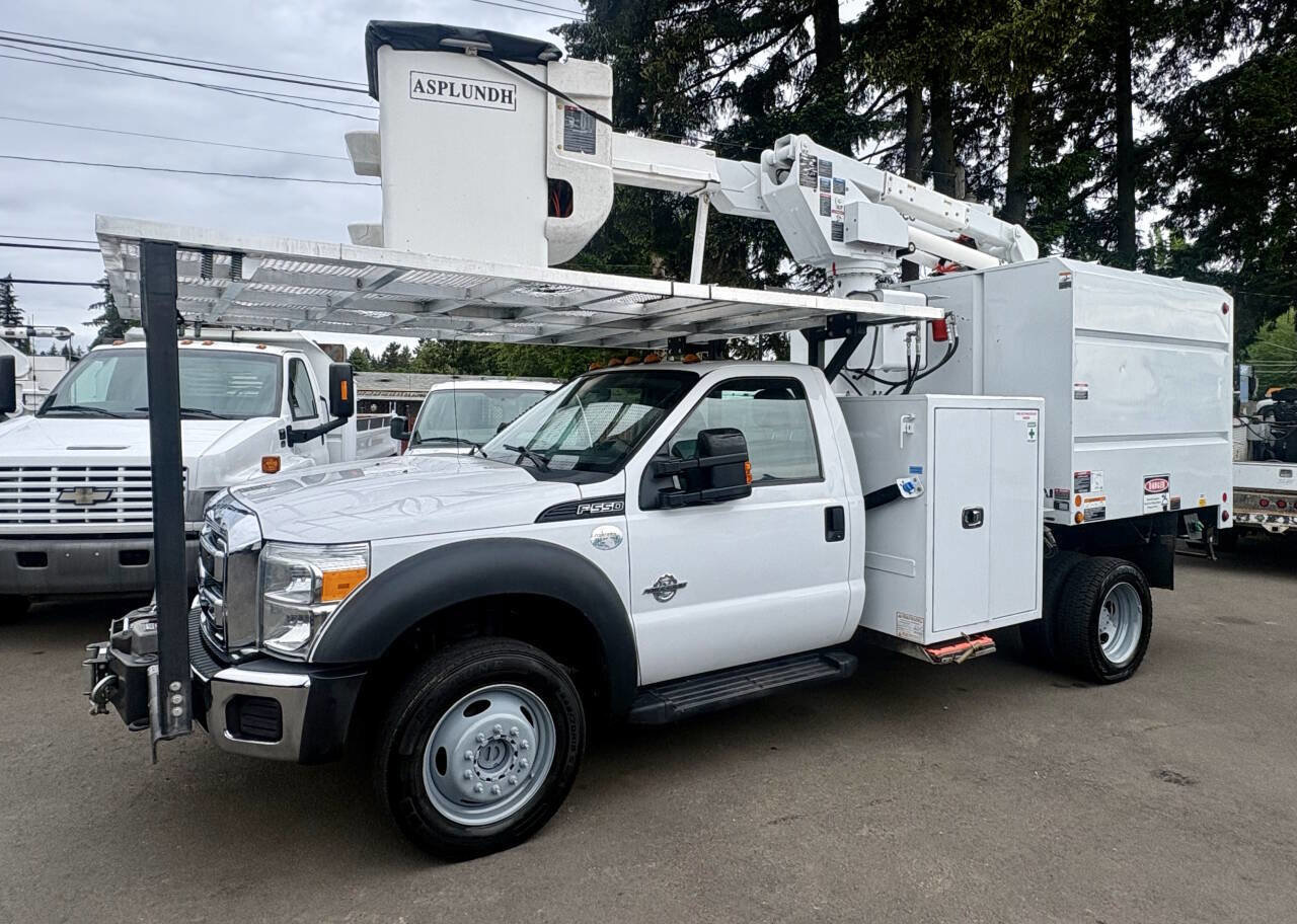 Used 2016 Ford F550 4x4 Regular Cab Super Duty image 3