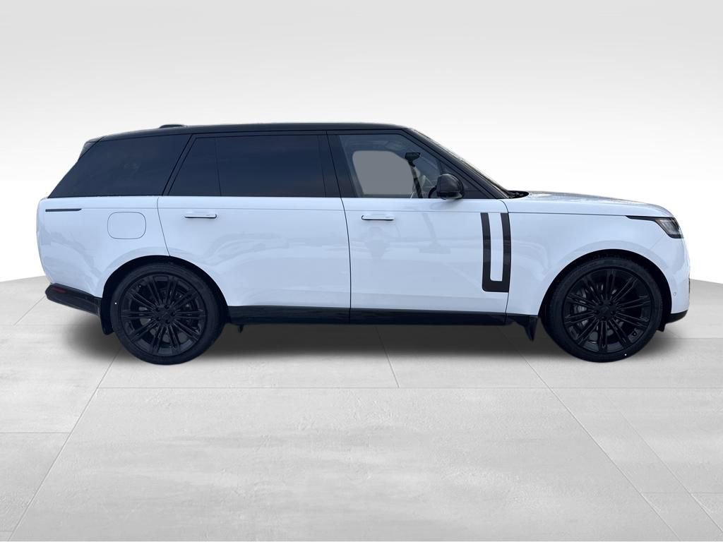 New 2026 Land Rover Range Rover Long Wheelbase SE image 6