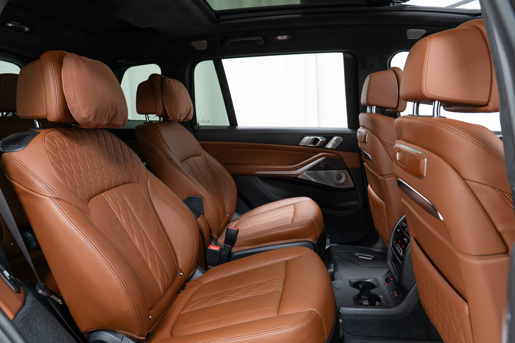 Certified 2024 BMW X7 M60i w/ Executive Package AWD/4WD image 25