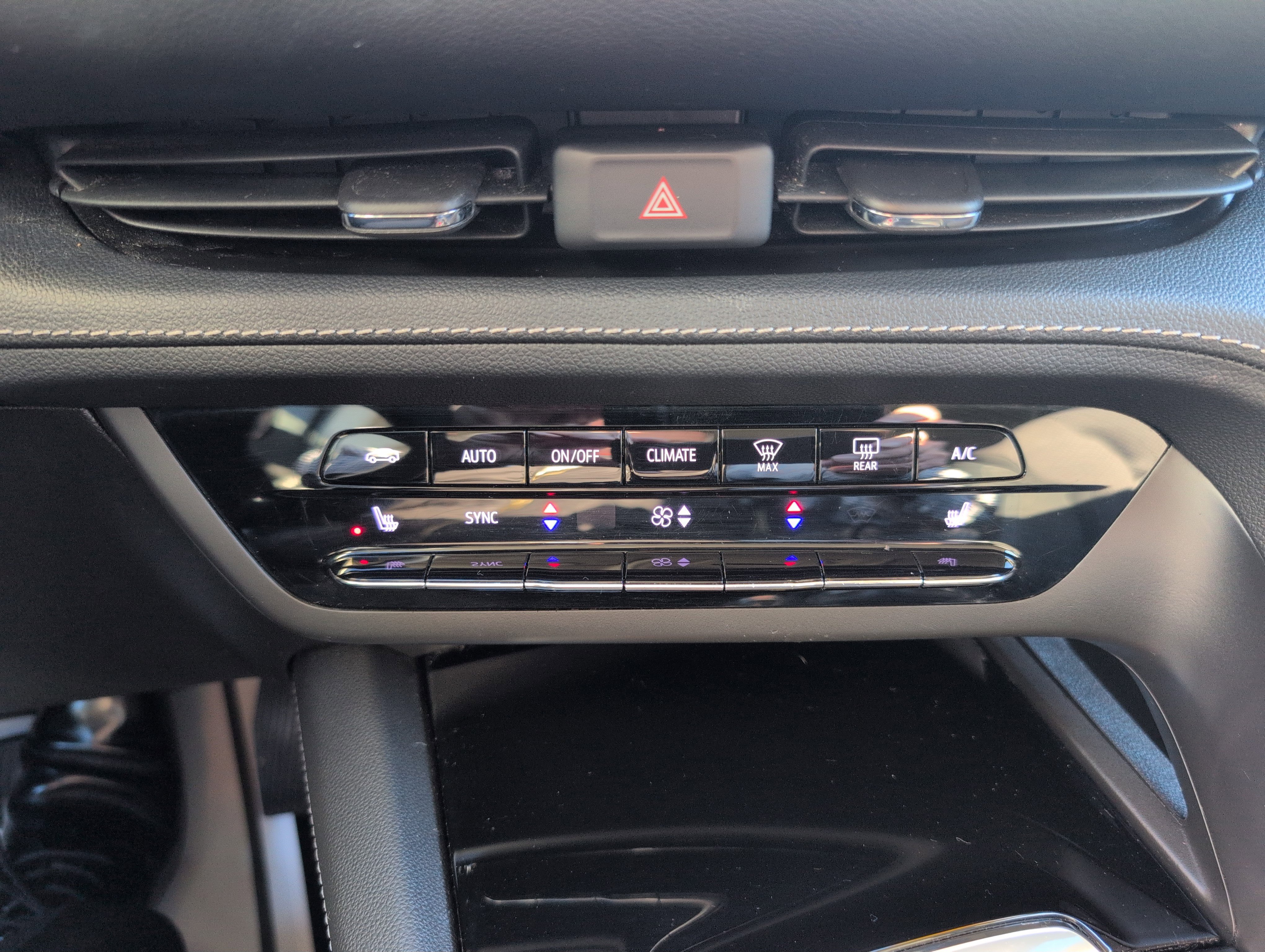 Used 2021 Buick Envision Preferred image 24