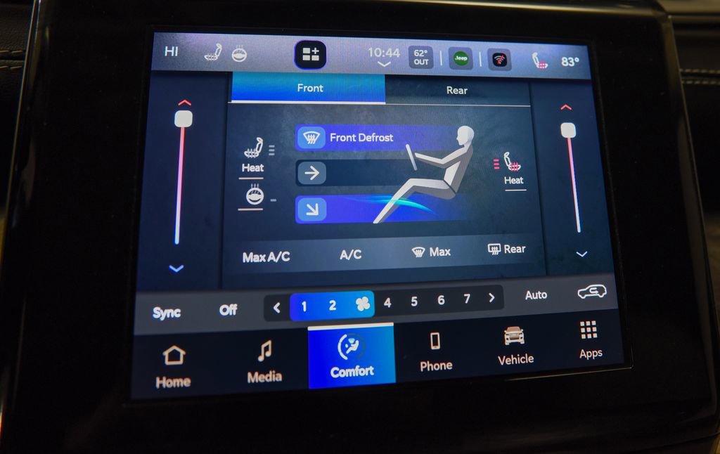 Used 2022 Jeep Grand Cherokee L Limited image 24