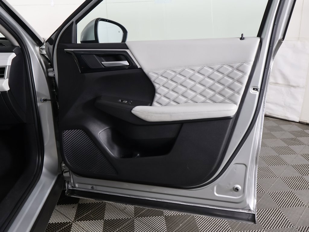 Used 2023 Mitsubishi Outlander SEL image 27