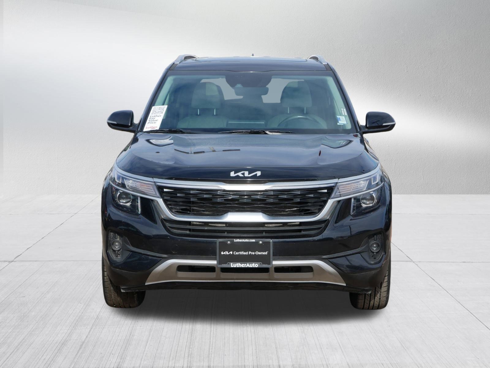 Certified 2023 Kia Seltos EX image 2