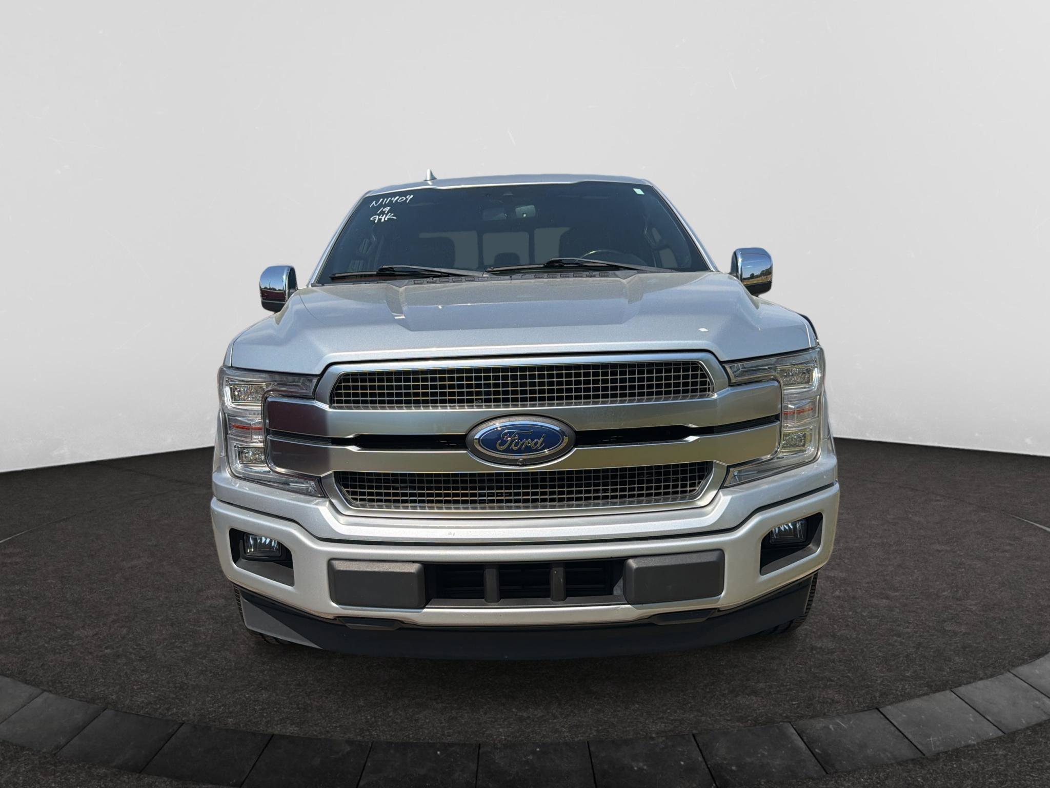 Used 2019 Ford F150 Platinum w/ Equipment Group 701A Luxury RWD image 2