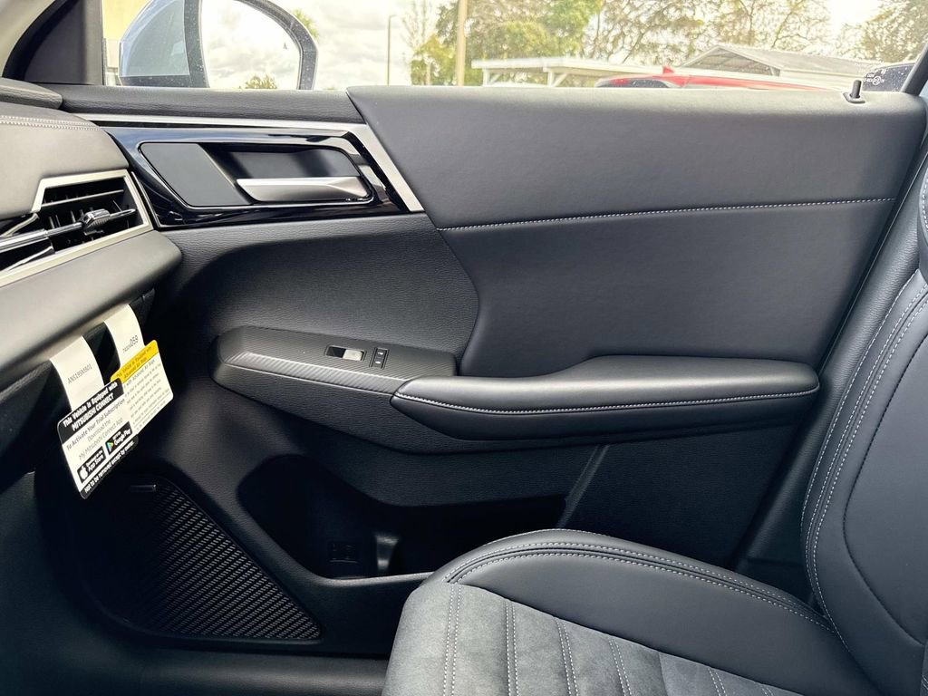 New 2026 Mitsubishi Outlander SE image 25