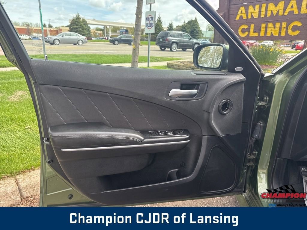 Used 2020 Dodge Charger Scat Pack RWD image 15
