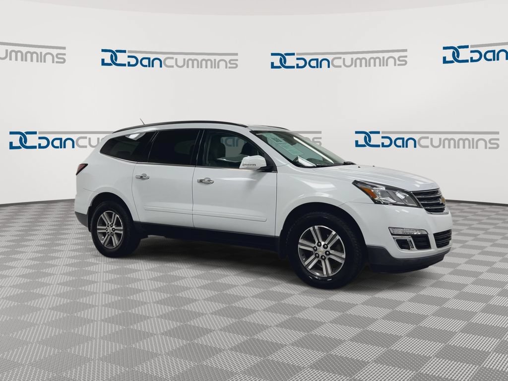 Used 2017 Chevrolet Traverse LT AWD/4WD image 2