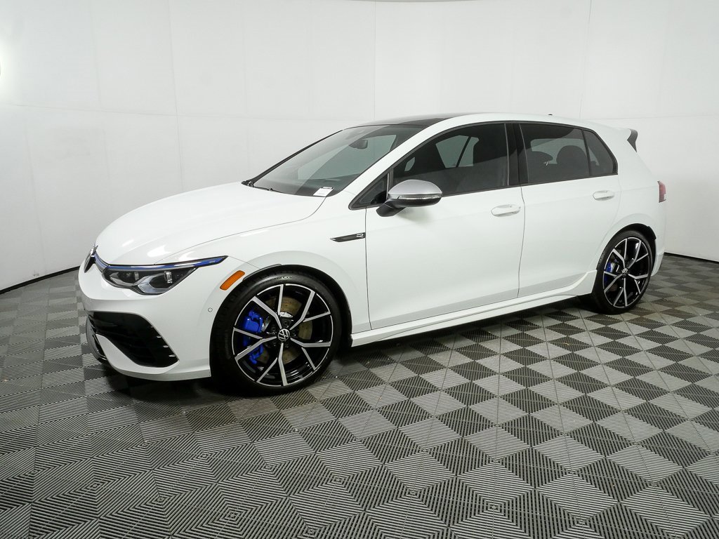 Used 2023 Volkswagen Golf R image 2