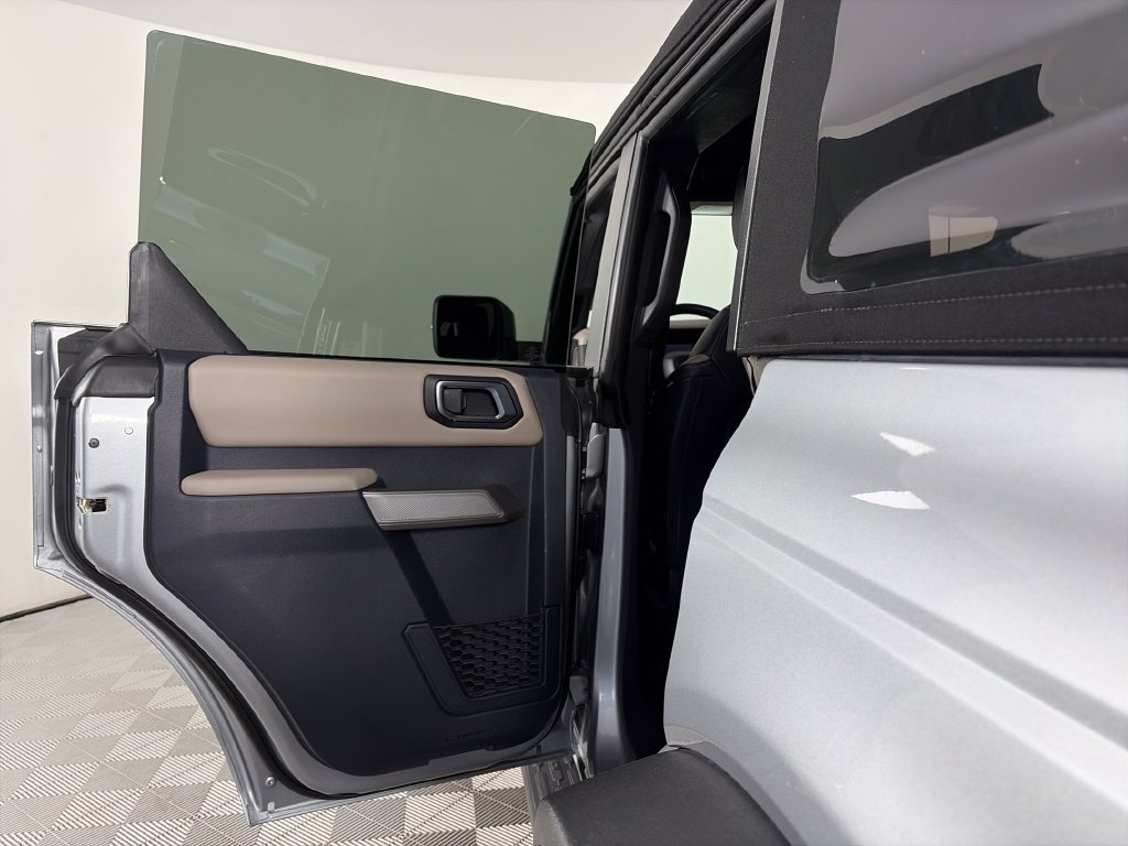 Used 2023 Ford Bronco Wildtrak AWD/4WD image 12