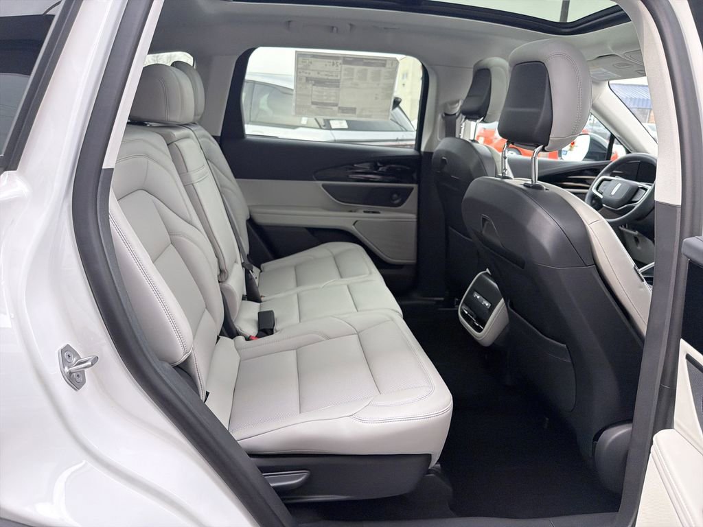 New 2026 Lincoln Nautilus Premier w/ Equipment Group 102A image 8
