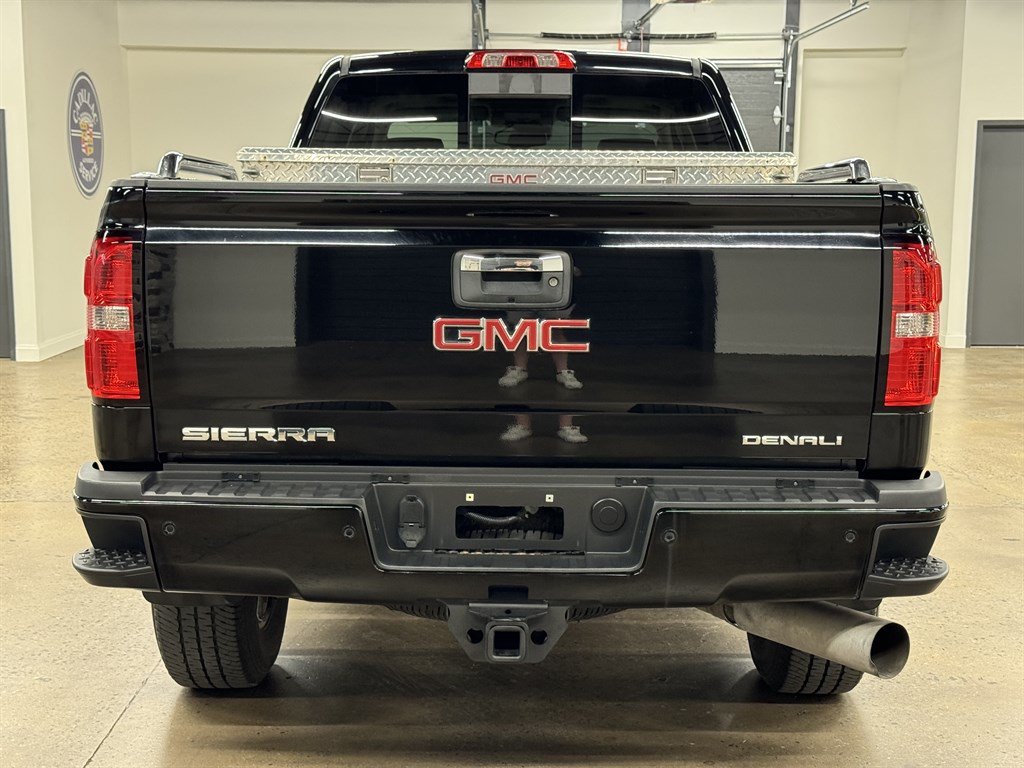 Used 2015 GMC Sierra 3500 Denali w/ Duramax Plus Package AWD/4WD image 11