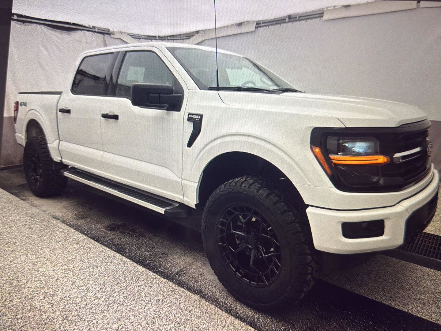 Used 2025 Ford F150 XLT w/ Equipment Group 301A Standard image 3