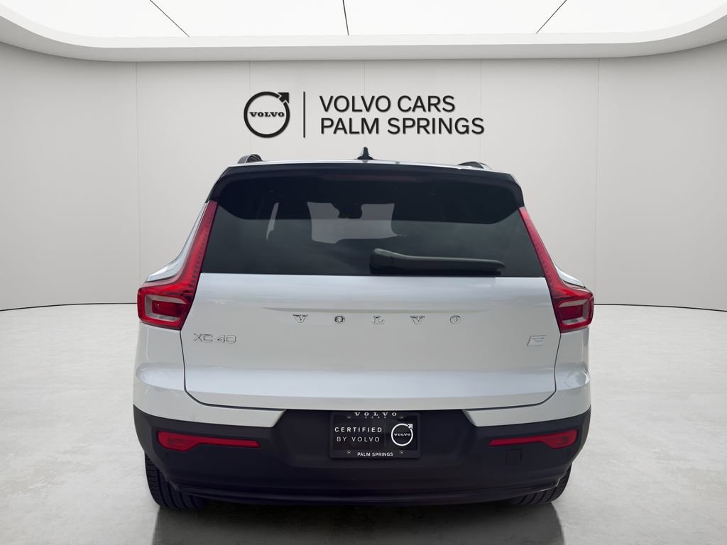 Used 2023 Volvo XC40 Recharge Ultimate image 8