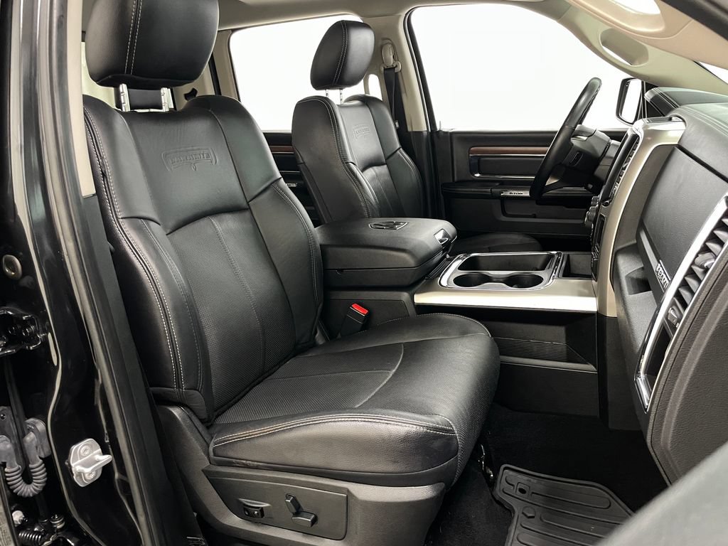 Used 2018 RAM 1500 Laramie AWD/4WD image 39