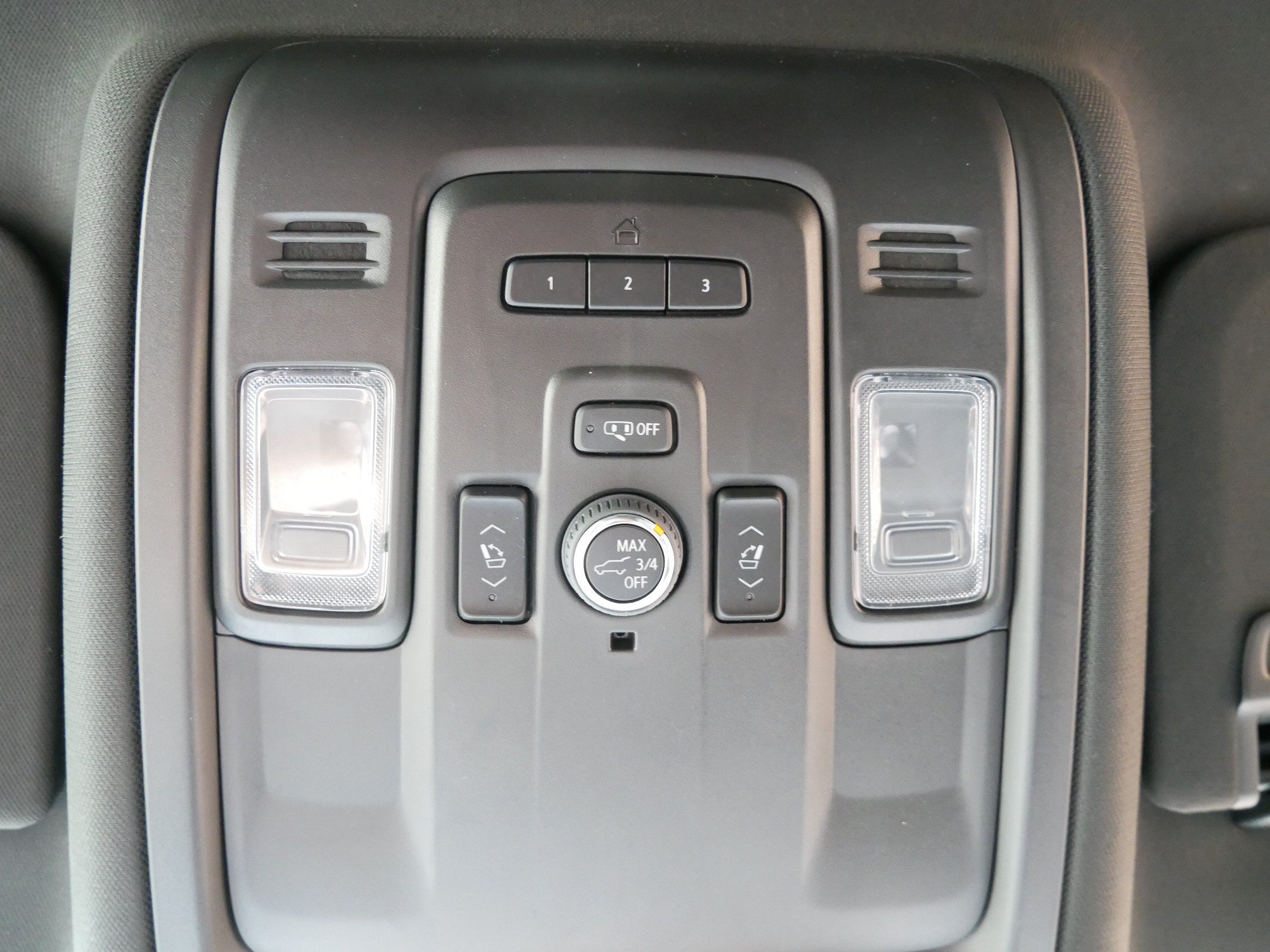 Certified 2024 Cadillac Escalade ESV Luxury AWD/4WD image 22
