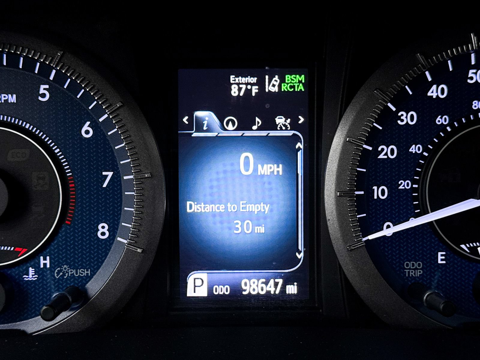 Used 2018 Toyota Sienna XLE w/ XLE Navigation Package FWD image 31