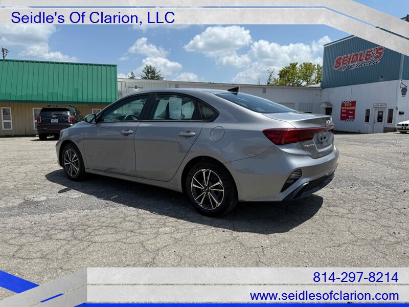 Used 2023 Kia Forte LXS w/ LXS Technology Package FWD image 7
