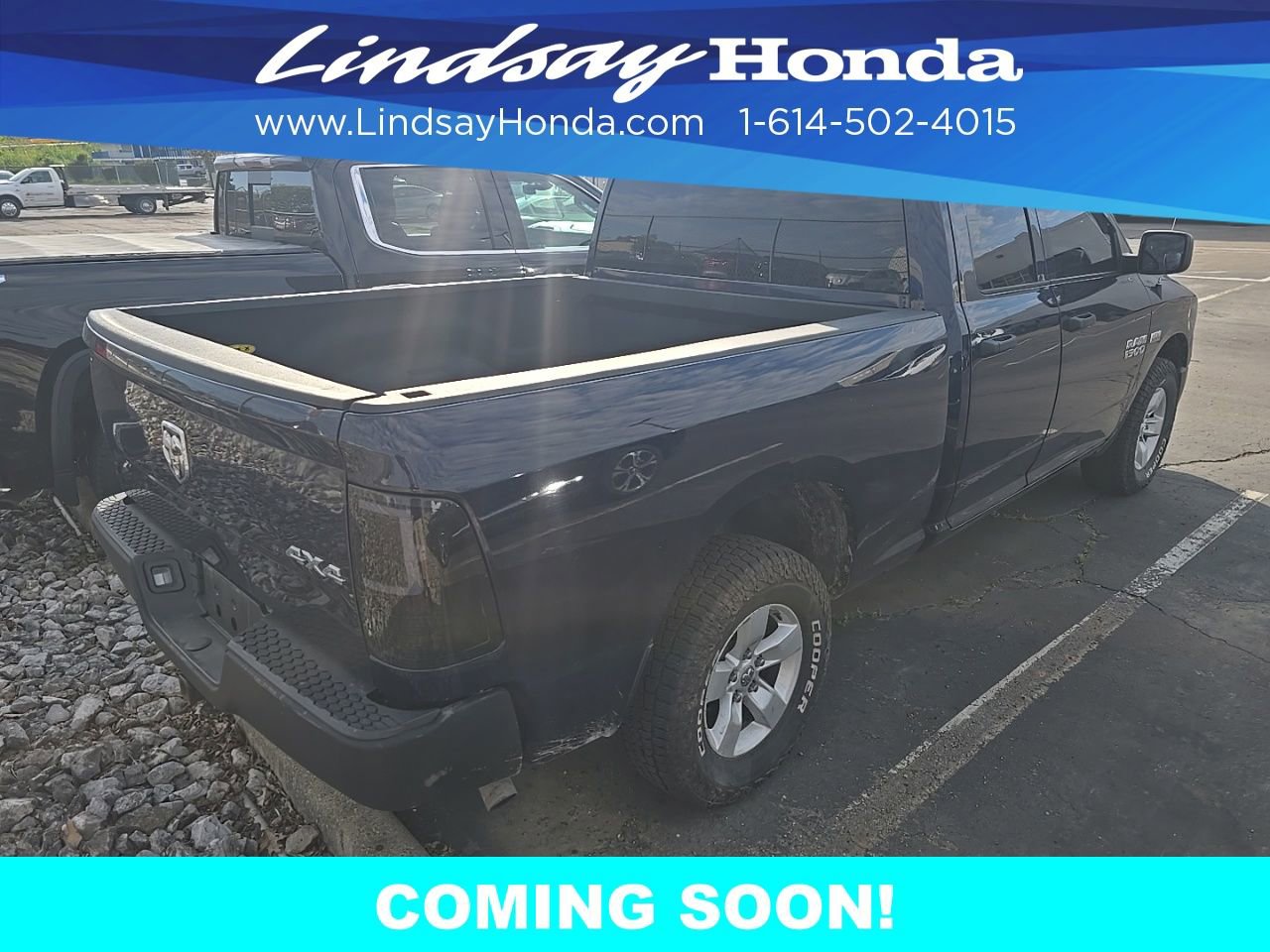 Used 2018 RAM 1500 ST w/ SXT Appearance Group AWD/4WD image 3