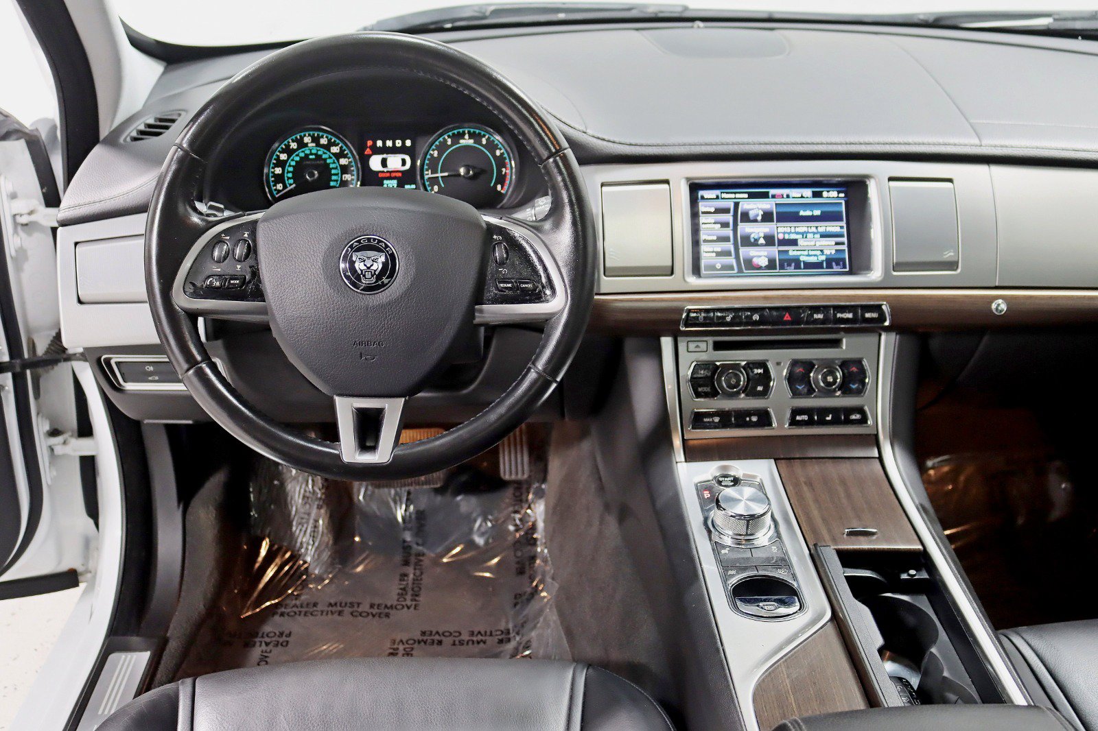 Used 2014 Jaguar XF 3.0 AWD/4WD image 15