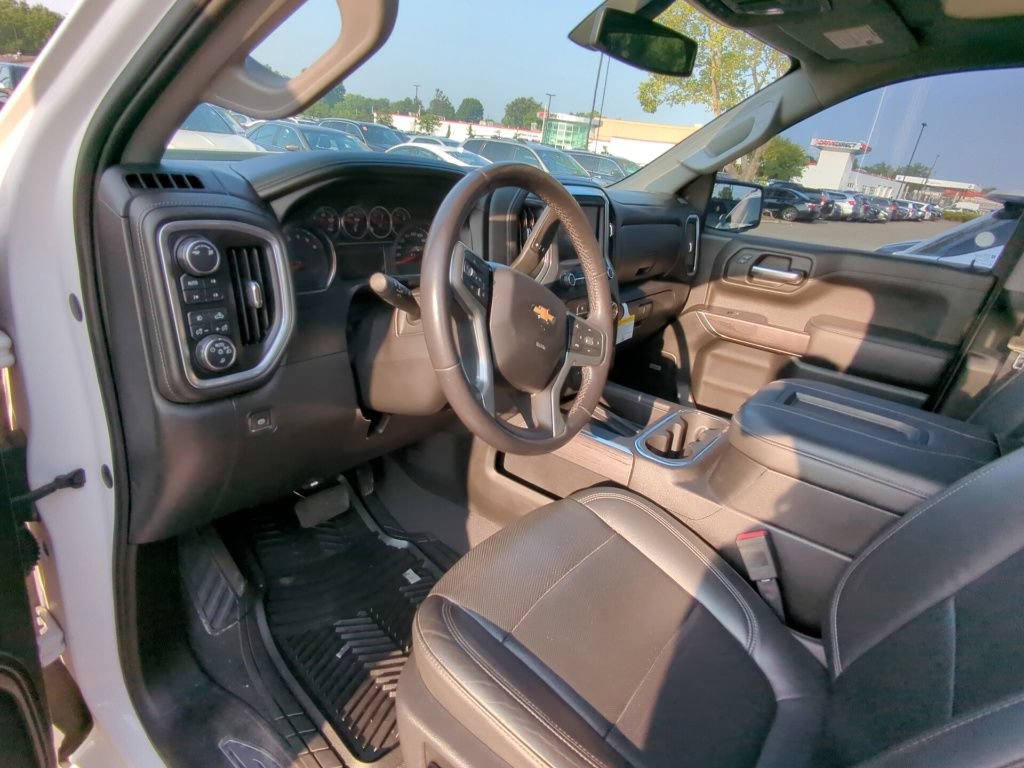 Used 2019 Chevrolet Silverado 1500 LTZ w/ LTZ Plus Package AWD/4WD image 8