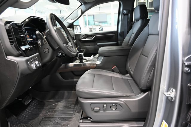 New 2026 GMC Sierra 1500 SLT w/ SLT Premium Plus Package image 12