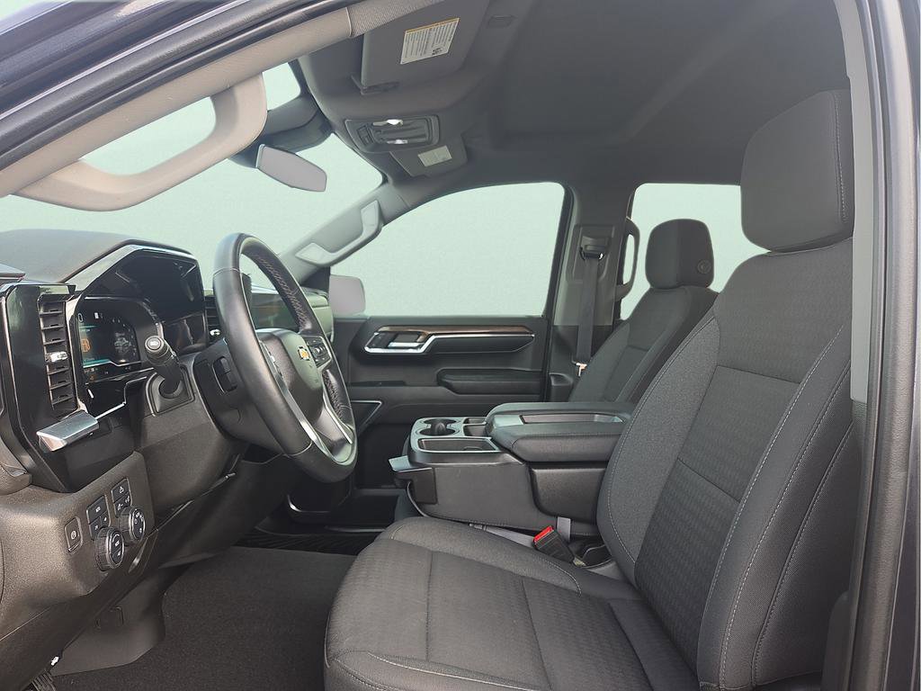 Used 2023 Chevrolet Silverado 1500 LT AWD/4WD image 14