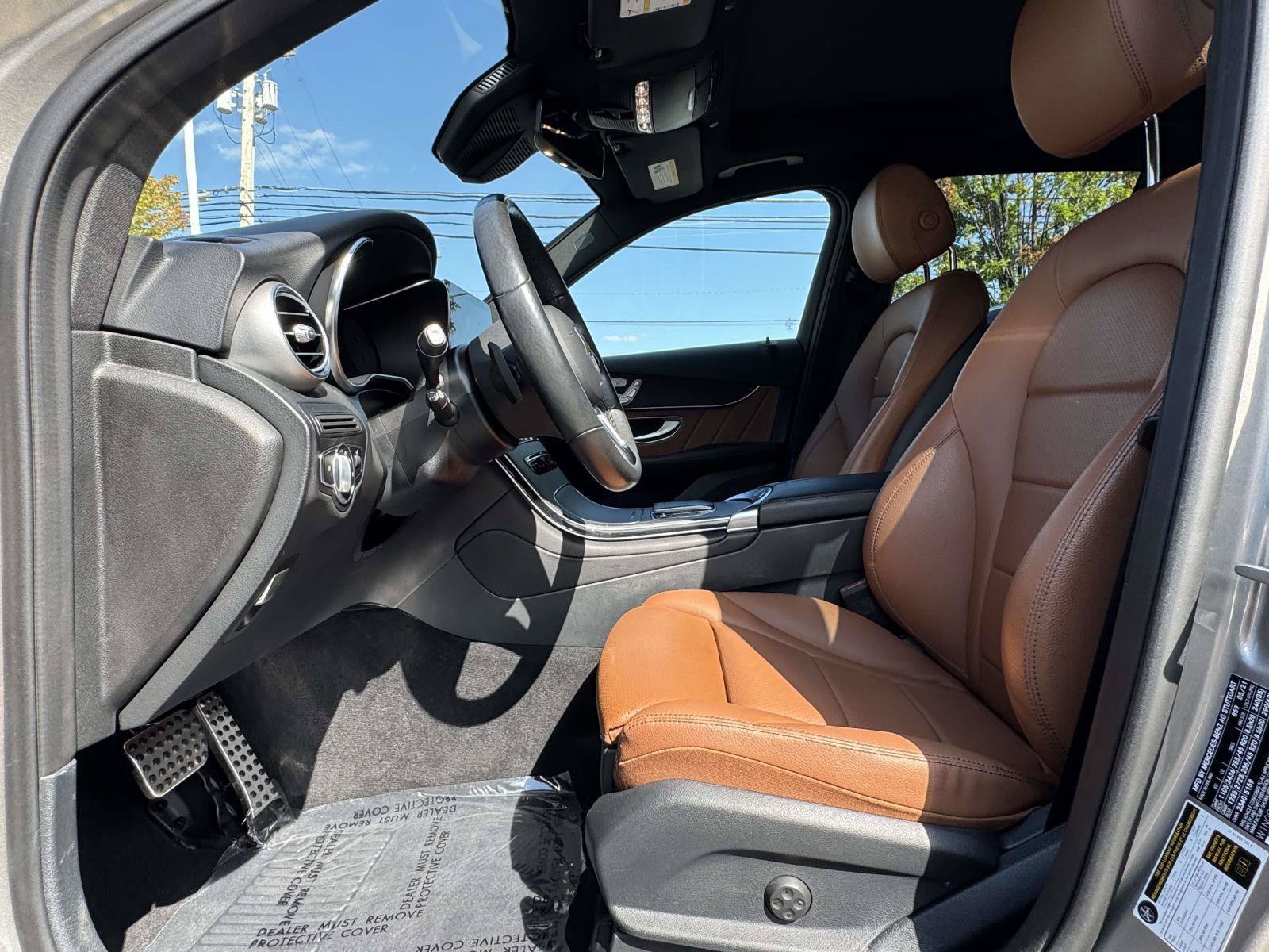 Used 2021 Mercedes-Benz GLC 300 4MATIC image 13