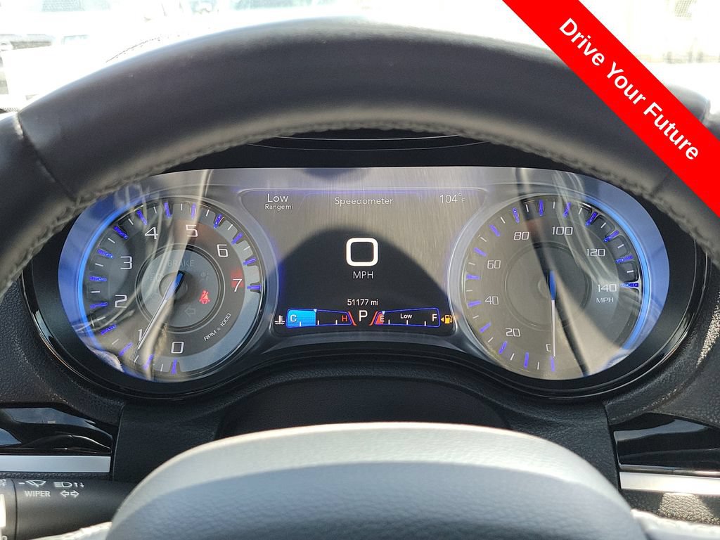 Used 2017 Chrysler 300 S w/ 300S Premium Group 2 RWD image 9