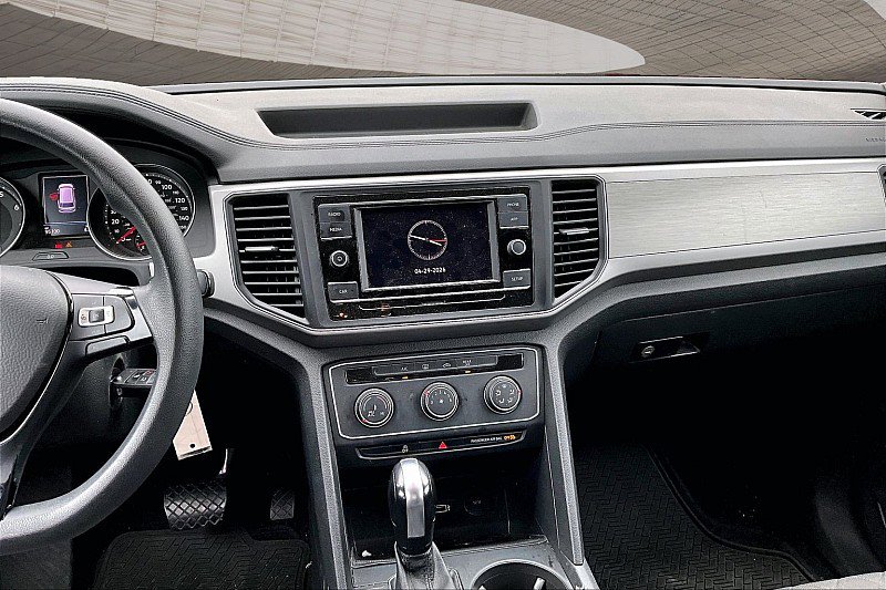 Used 2019 Volkswagen Atlas S FWD image 5