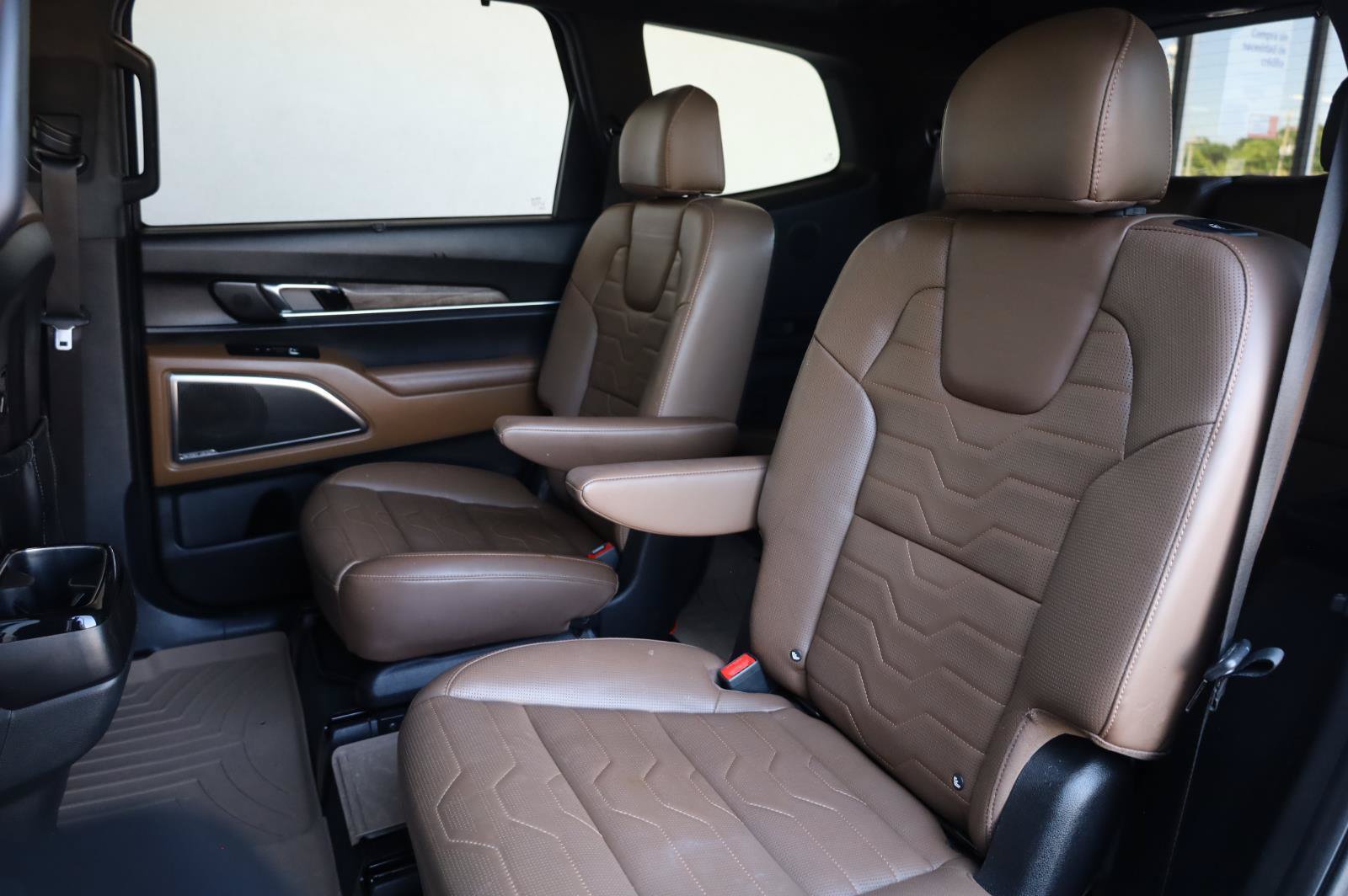 Used 2021 Kia Telluride SX w/ SX Prestige Package AWD/4WD image 19