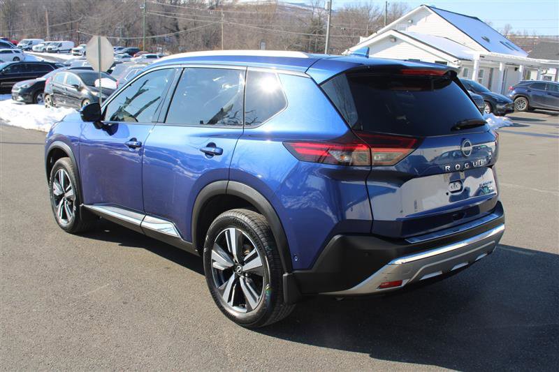 Used 2023 Nissan Rogue Platinum w/ Platinum Premium Package image 6
