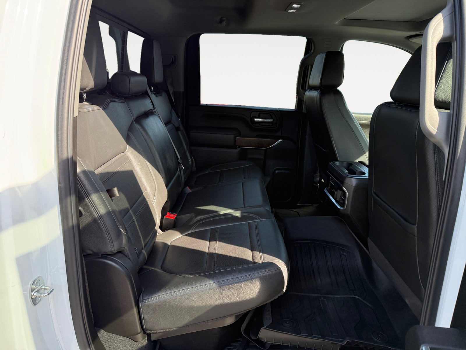 Used 2020 GMC Sierra 2500 Denali w/ Denali Ultimate Package image 18