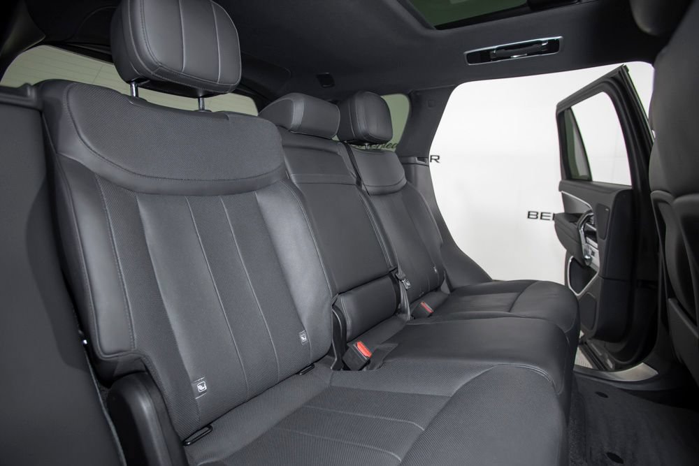 Used 2023 Land Rover Range Rover SE AWD/4WD image 15
