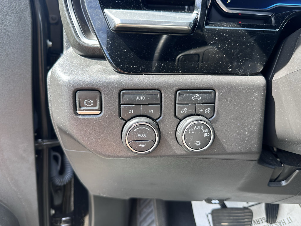 Used 2023 Chevrolet Silverado 1500 LT AWD/4WD image 22