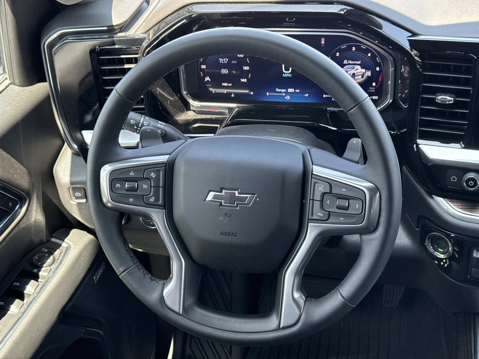 Used 2026 Chevrolet Silverado 1500 LT Trail Boss w/ LT Trail Boss Premium Package AWD/4WD image 10