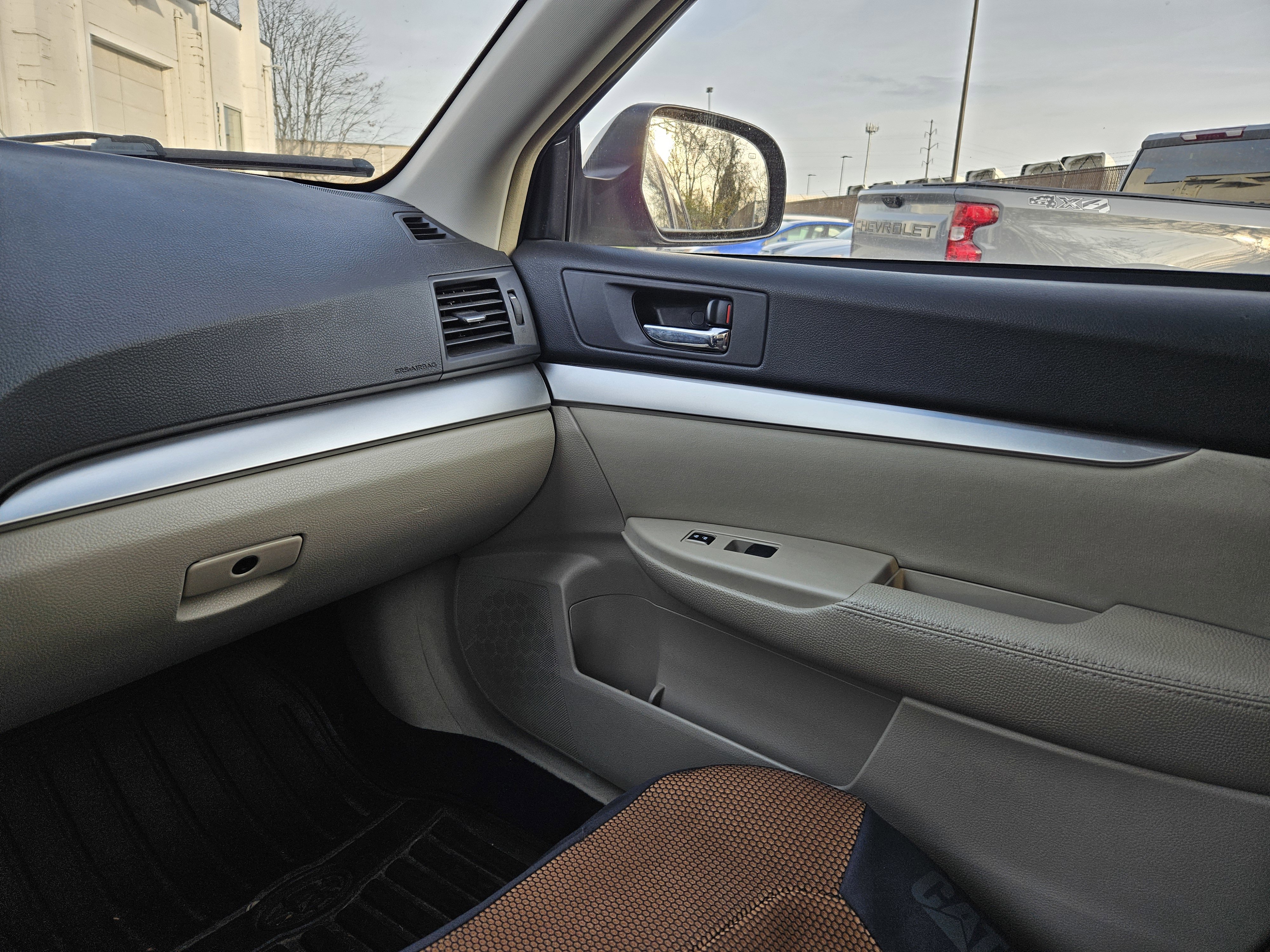 Used 2010 Subaru Outback 2.5i Premium image 16