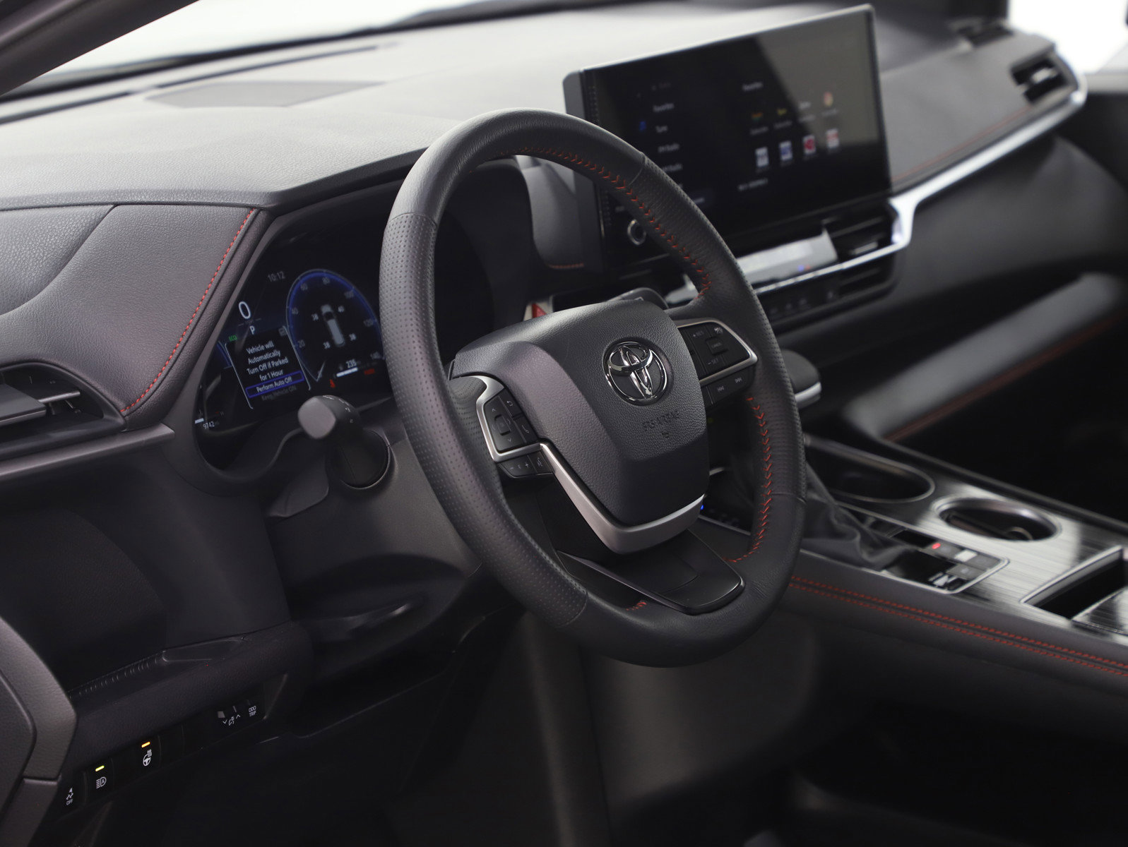 Used 2025 Toyota Sienna XSE image 26