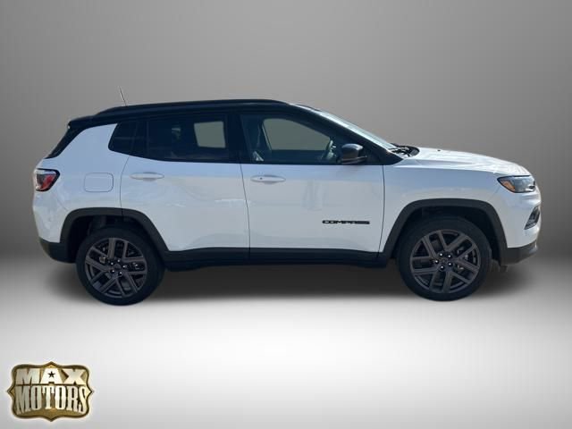 New 2026 Jeep Compass Limited image 13