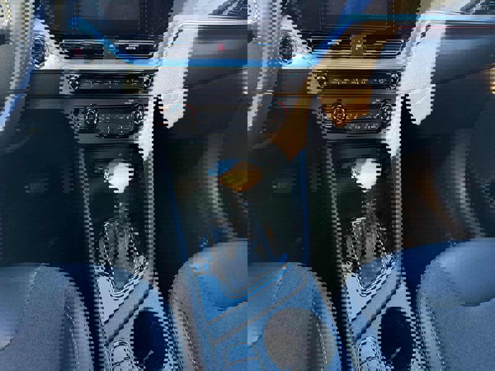 Used 2020 Kia Niro Touring image 11