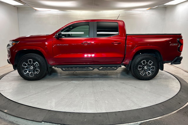 Used 2024 Chevrolet Colorado Z71 w/ Z71 Convenience Package 2 AWD/4WD image 2