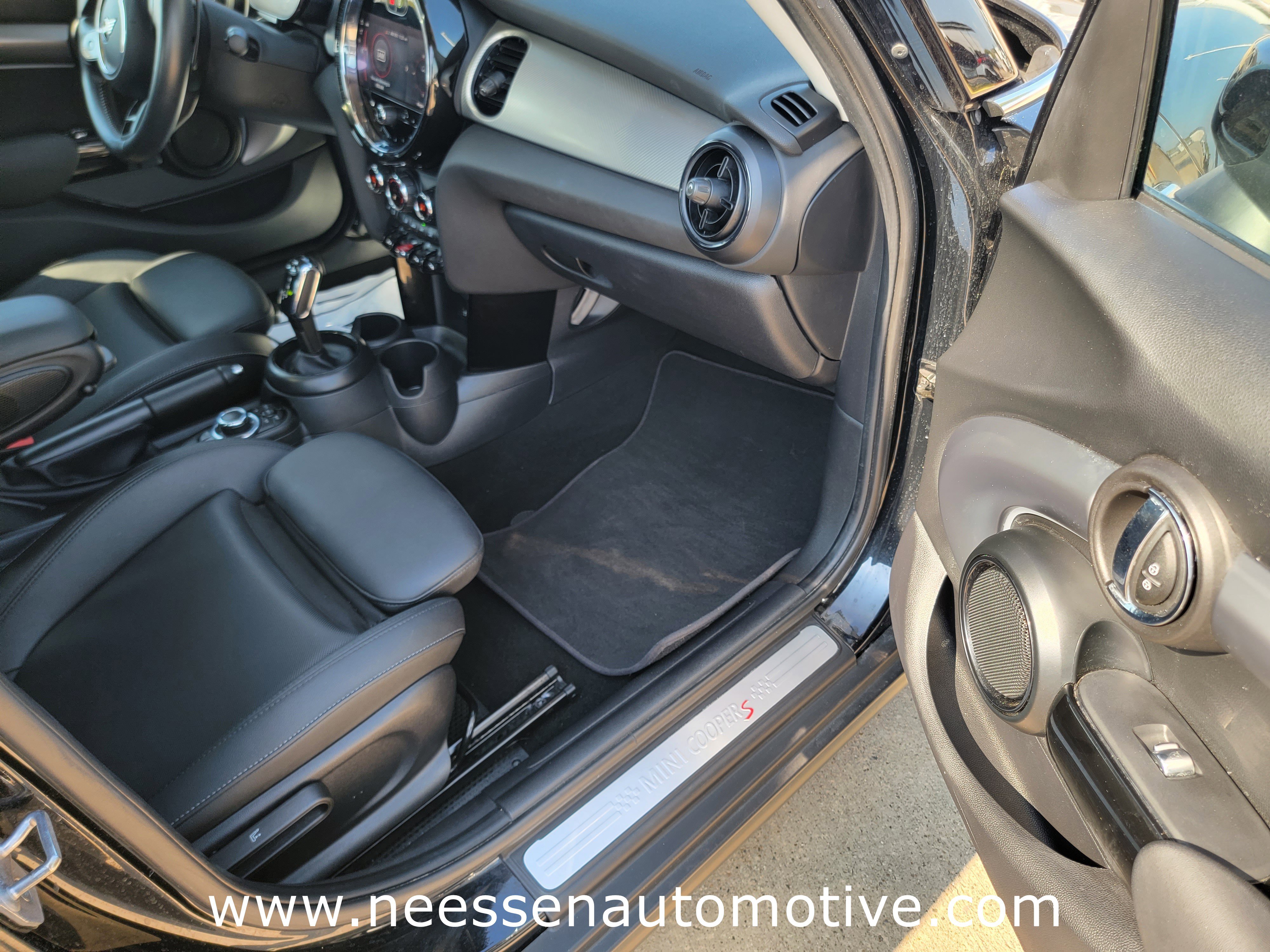 Used 2024 MINI Cooper S image 9