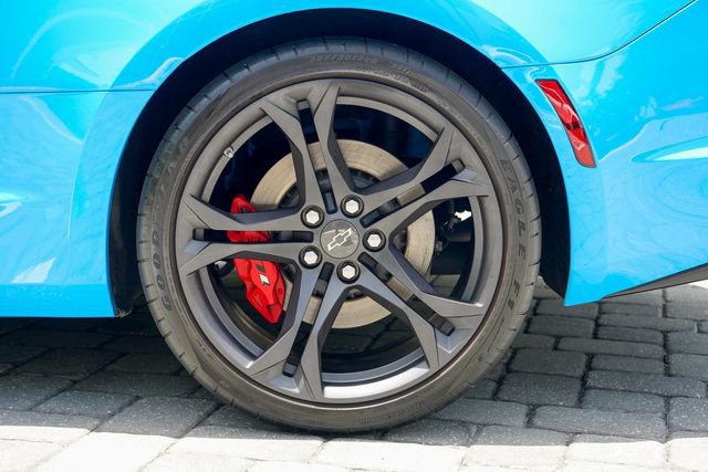 Used 2022 Chevrolet Camaro SS RWD image 17