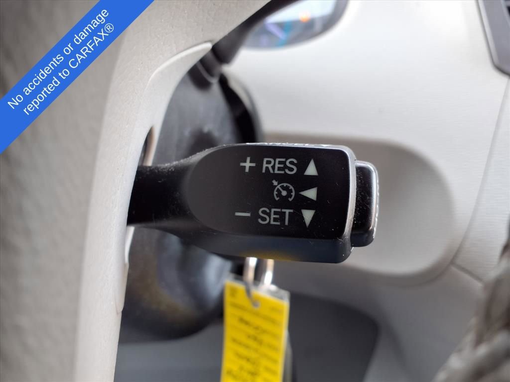 Used 2014 Toyota Sienna L image 31